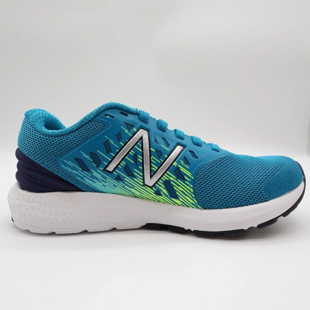 New Balance FuelCore Urge Running Shoes Kids 13.5 Blue Mesh YPURGOH Sneaker